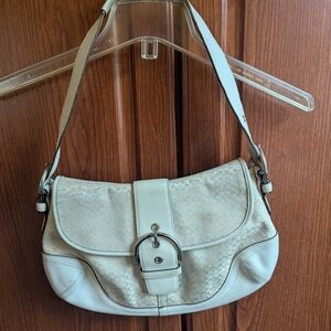 Vintage 2004 Coach Soho Cream Shoulder Bag
